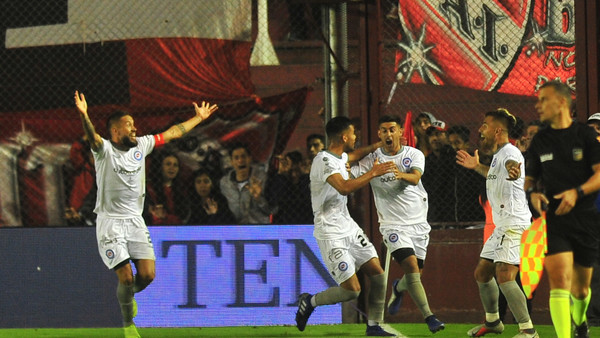 Independiente no pudo con Argentinos y se despidió de la Copa Superliga