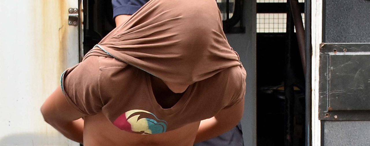 Les otorgaron prisión domiciliaria a los acusados de violar a una menor en un camping de Miramar
