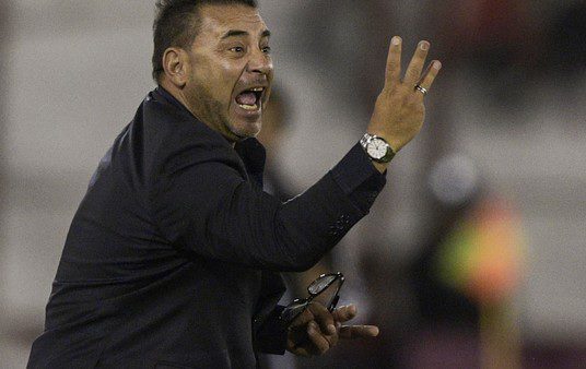Sin chance en la Copa Libertadores, Antonio Mohamed dejó de ser el técnico de Huracán