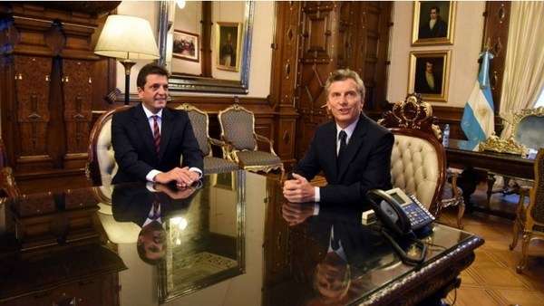 Acorralado por la crisis, Mauricio Macri vuelve a su idea de conseguir una oposición racional