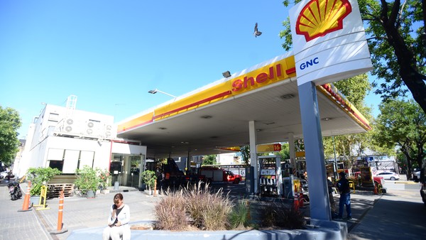 Boletín Oficial: se oficializó la postergación de la suba de impuestos a la venta de combustibles