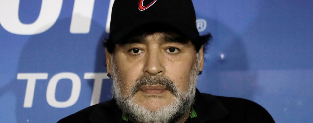 Diego Maradona explotó luego de la primera final el Dorados: "Hay árbitros buenos y malos, este es malo"