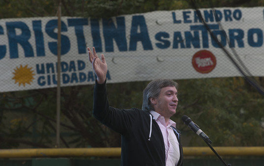 En Ferro, Máximo Kirchner dijo que Cristina dio "un ejemplo para la política"