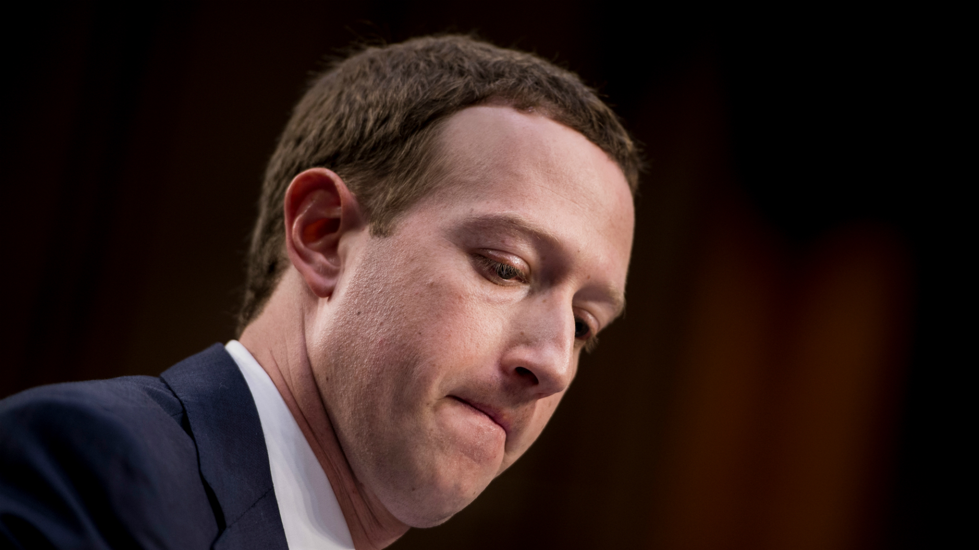 Mark Zuckerberg dijo que su compañía trabajaría con los gobiernos para determinar qué contenido es aceptable