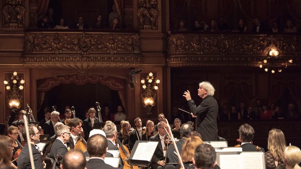 La London Symphony Orchestra con Simon Rattle, en dos conciertos deslumbrantes