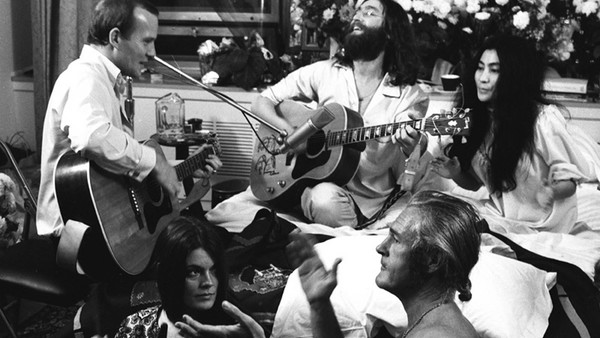 La suite 1742: memoria de una visita soñada a la habitación donde John Lennon y Yoko Ono grabaron su himno por la paz