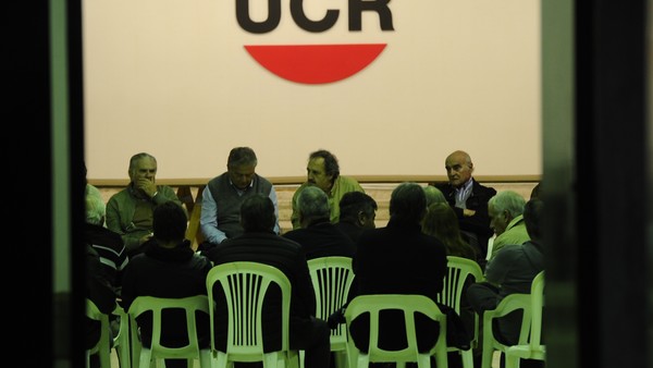 La UCR permanecerá en el oficialismo, pero exigirá discutir la estrategia electoral