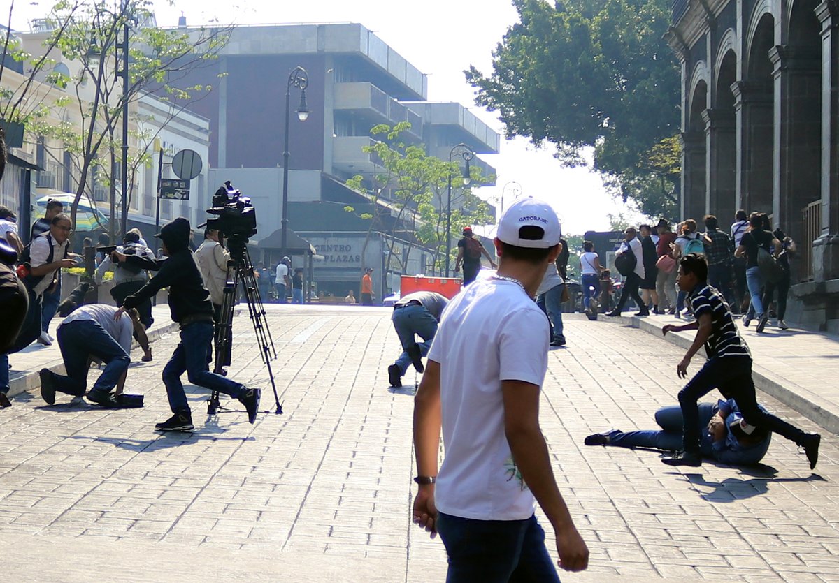 A plena luz del día, asesinaron a dos personas en el Zócalo de Puebla (Foto: Especial)