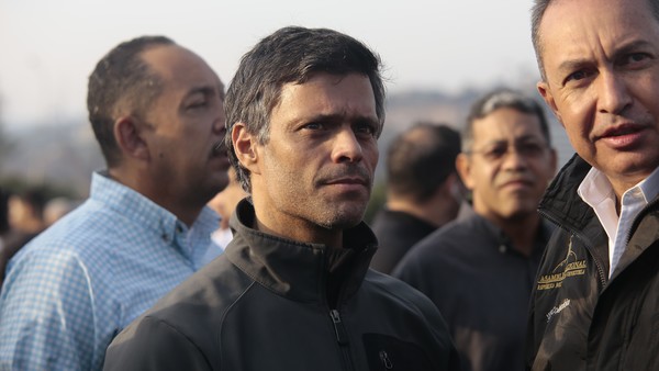 Ordenan detener a Leopoldo López, el opositor a Nicolás Maduro liberado por Juan Guaidó en Venezuela
