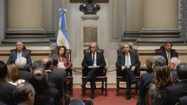Tras las críticas, la Corte Suprema dio marcha atrás y el martes empieza el juicio contra Cristina Kirchner