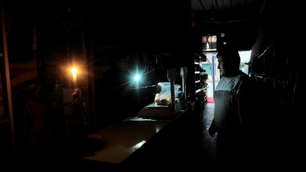 Apagón masivo: aún hay más de 32 mil usuarios sin luz en Buenos Aires