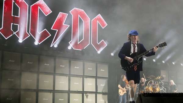 El primer concierto de AC/DC este año sería en la fiesta de casamiento de un futbolista