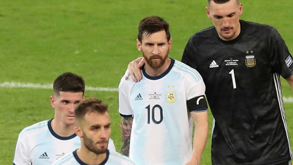 Lionel Messi habló del clima en el vestuario y no se resigna
