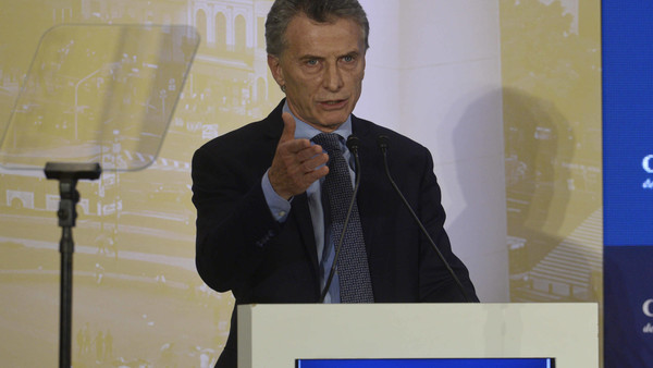 Mauricio Macri destacó de Miguel Angel Pichetto su "compromiso con la patria y las instituciones"