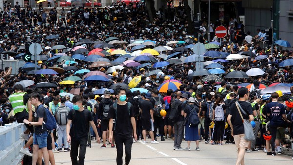 Miles de manifestantes vuelven a concentrarse en las calles de Hong Kong en rechazo a la ley de extradición