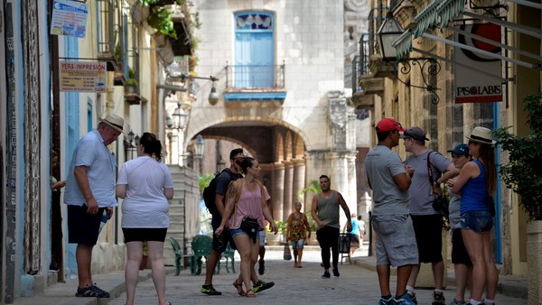 Nuevas sanciones de EE.UU. a Cuba: no más viajes educativos ni vuelos o barcos privados