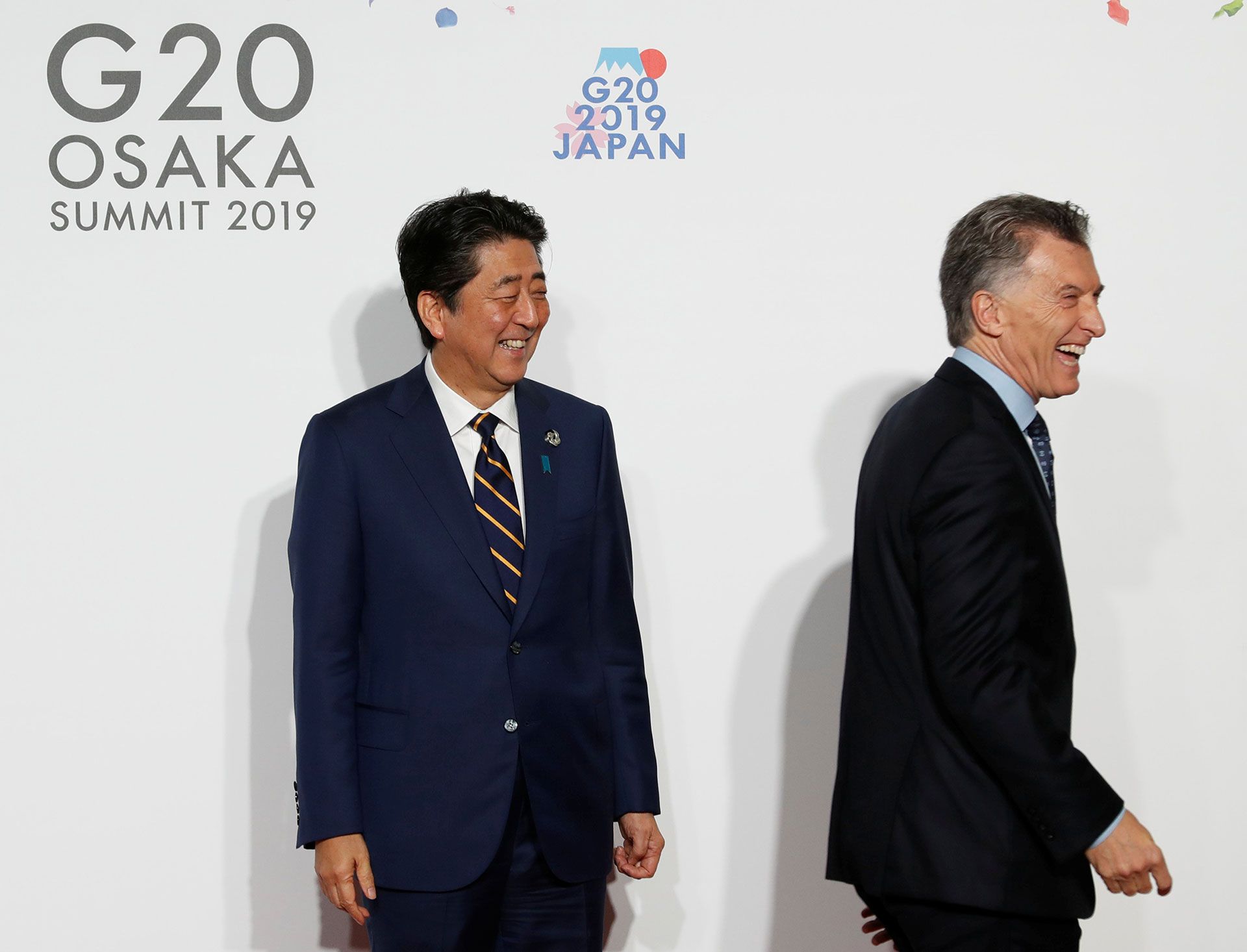 El presidente Macri y el primer ministro Abe, anfitrión de la Cumbre del G20 en Japón. (Reuters)