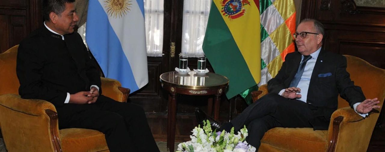 Argentina y Bolivia firmarán hoy un convenio de reciprocidad sanitaria