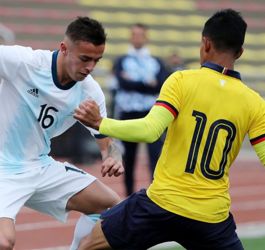 Con 10 hombres, la Selección Sub 23 le gana 2-0 a Ecuador en los Juegos Panamericanos de Lima