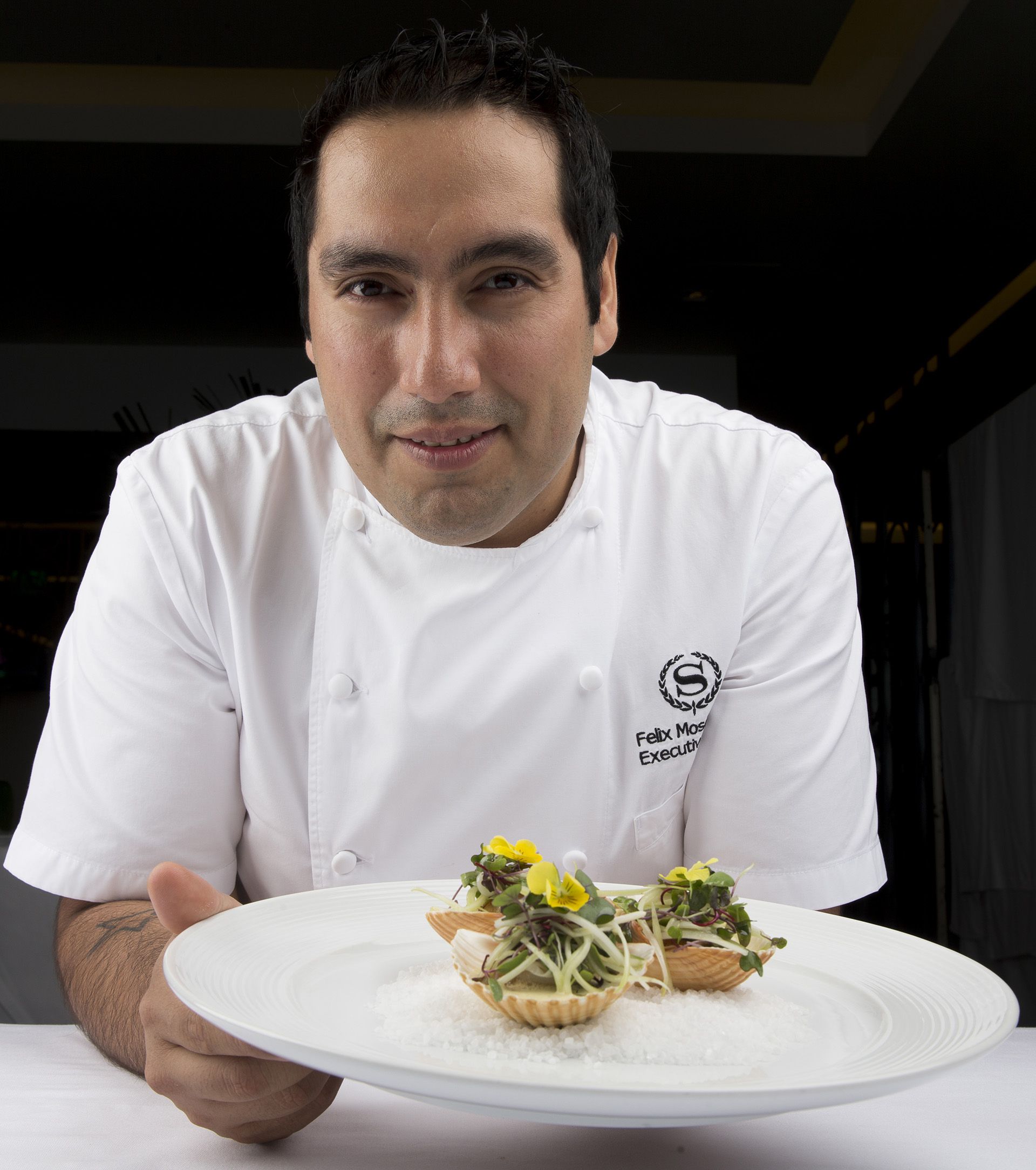 Félix Mosquera Sánchez, el joven chef nacido en Chile que conquistó los paladares de los turistas de Río de Janeiro