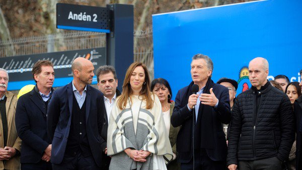 María Eugenia Vidal presenta candidatos en La Plata y fija la estrategia electoral con Mauricio Macri