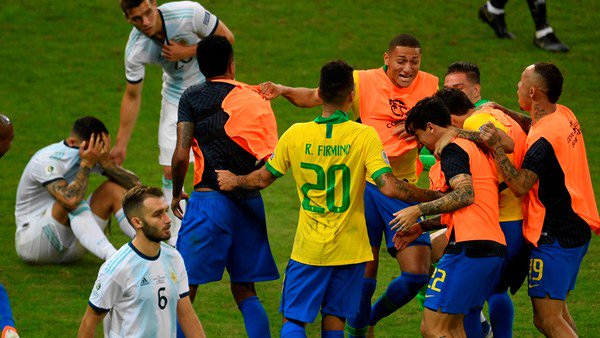 Mauricio Macri felicitó a Brasil y dice estar "orgulloso" de los jugadores argentinos