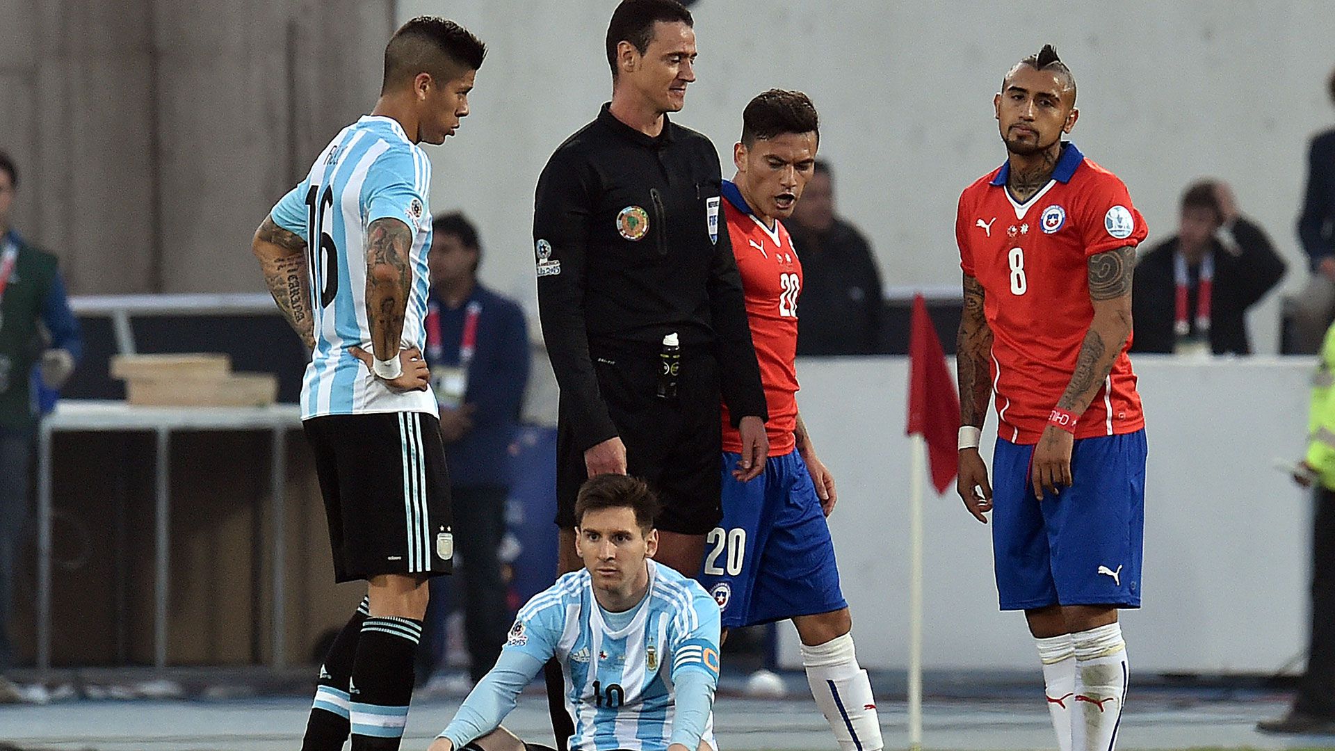 Argentina y Chile vienen de disputar las últimas dos finales de Copa América. Esta vez, jugarán por el tercer puesto en Brasil (AFP)