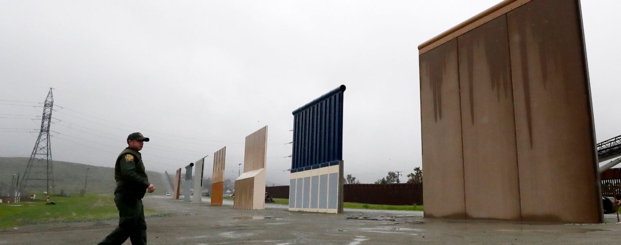 Una corte de EEUU ratificó un fallo que impide a Donald Trump usar dinero del Pentágono para construir el muro con México