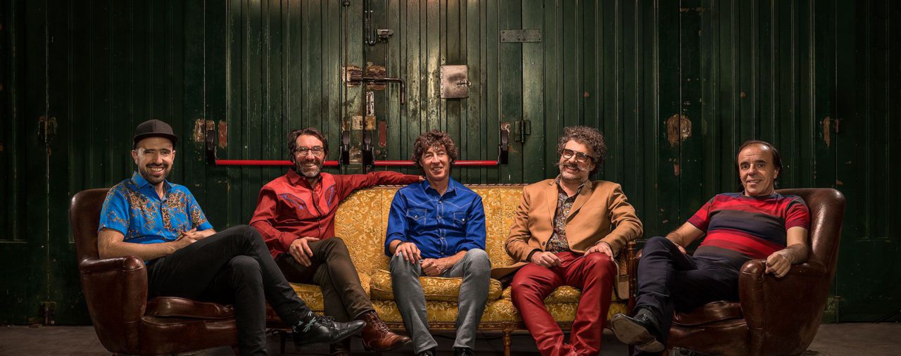 Cómo es Jueves, el nuevo álbum de la banda uruguaya El Cuarteto de Nos