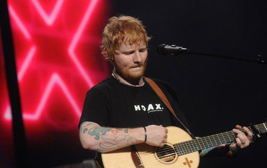 Ed Sheeran anunció que se aleja de los escenarios, mientras enfrenta una nueva acusación por plagio