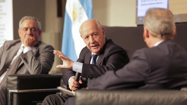 Roberto Lavagna coincidió con Alberto F. en que la plata del FMI sirvió para financiar la fuga de capitales