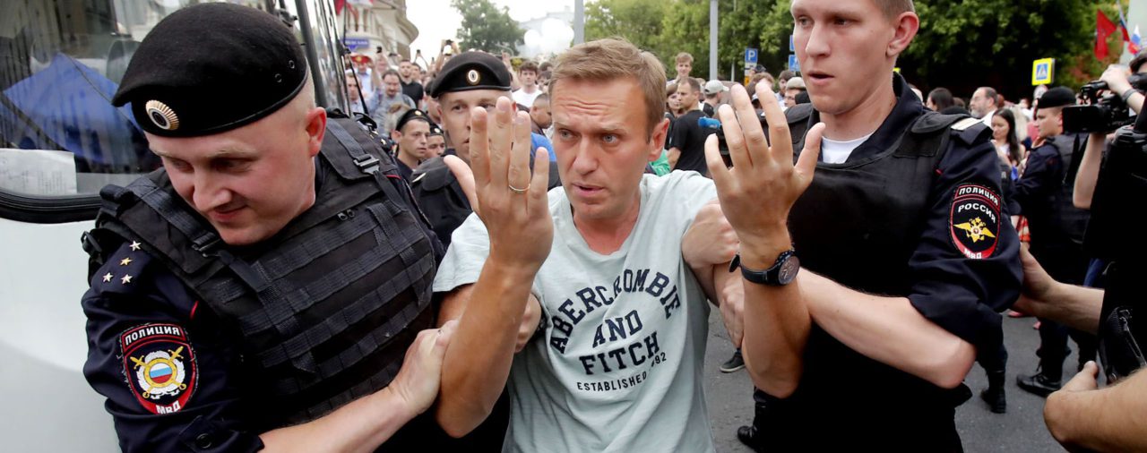 Rusia liberó al líder opositor Alexei Navalny tras 30 días de detención
