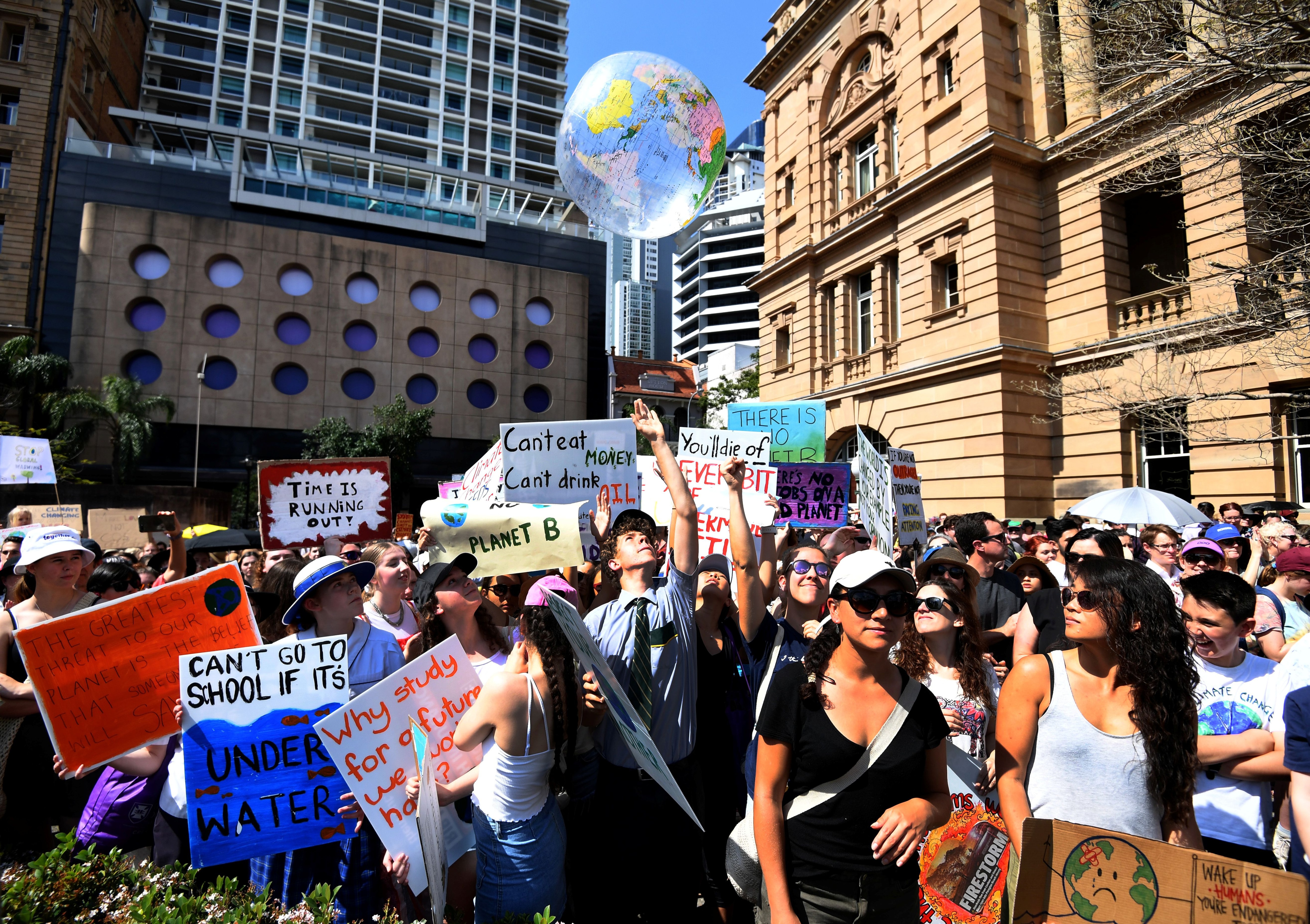 Manifestantes protestan en la 4ª huelga mundial por el clima en Brisbane, Australia, el 20 de septiembre de 2019. AAP Image/Dan Peled/via REUTERS