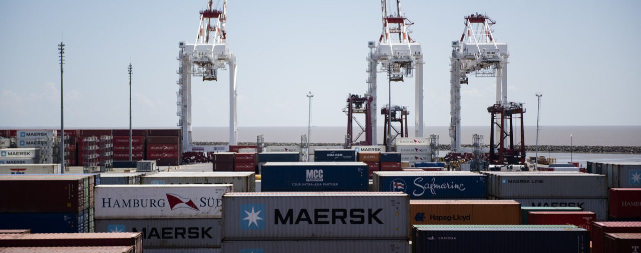 Economistas proyectan otro cuatrimestre con exportaciones muy superiores a las importaciones