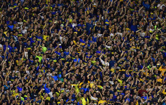La Conmebol sancionó a Boca por no cumplir el reglamento en el duelo ante Liga de Quito