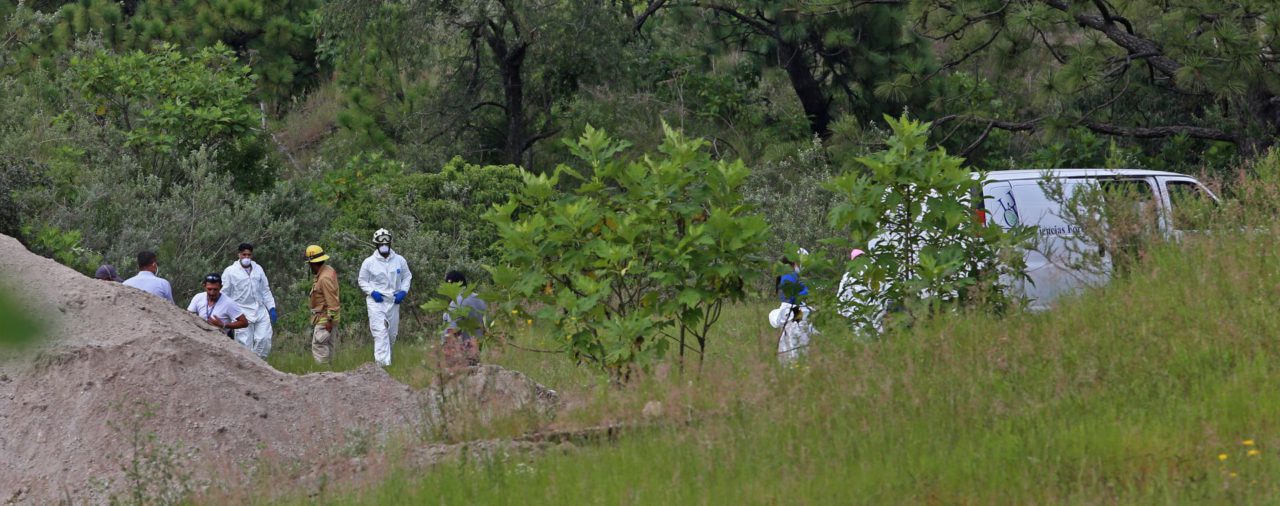 La fosa del horror en Jalisco: ya suman 138 bolsas con restos humanos encontradas en La Primavera