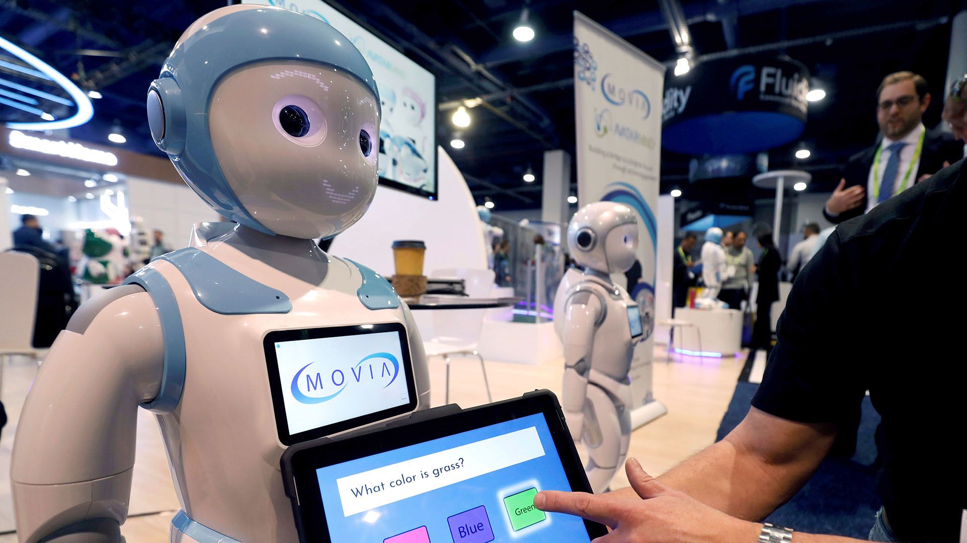 El robot iPal está pensado para ayudar a los niños con las tareas (Reuters)