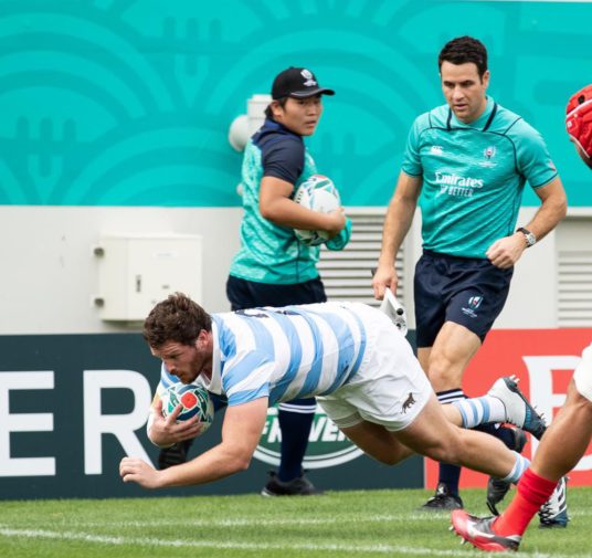 Los Pumas superan a Tonga en un duelo clave para mantener sus aspiraciones en el Mundial de rugby