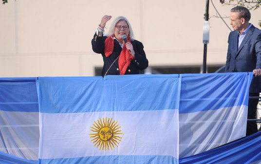 Marcha en apoyo a Mauricio Macri: la frase de Elisa Carrió que generó un "no" rotundo entre el público