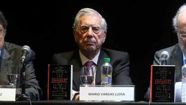 Mario Vargas Llosa advirtió que "Argentina podría imitar la barbarie de Venezuela" si gana Alberto Fernández