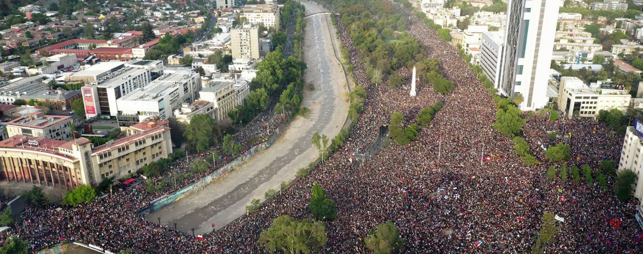 Chile: el presidente Sebastián Piñera pidió la renuncia a todos sus ministros