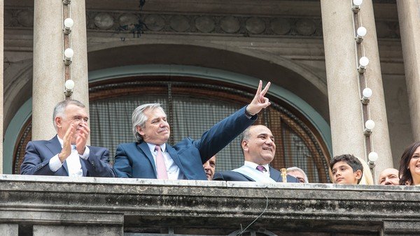 Después del desplante al PJ del domingo, Alberto Fernández se mostró con gobernadores y sin los K