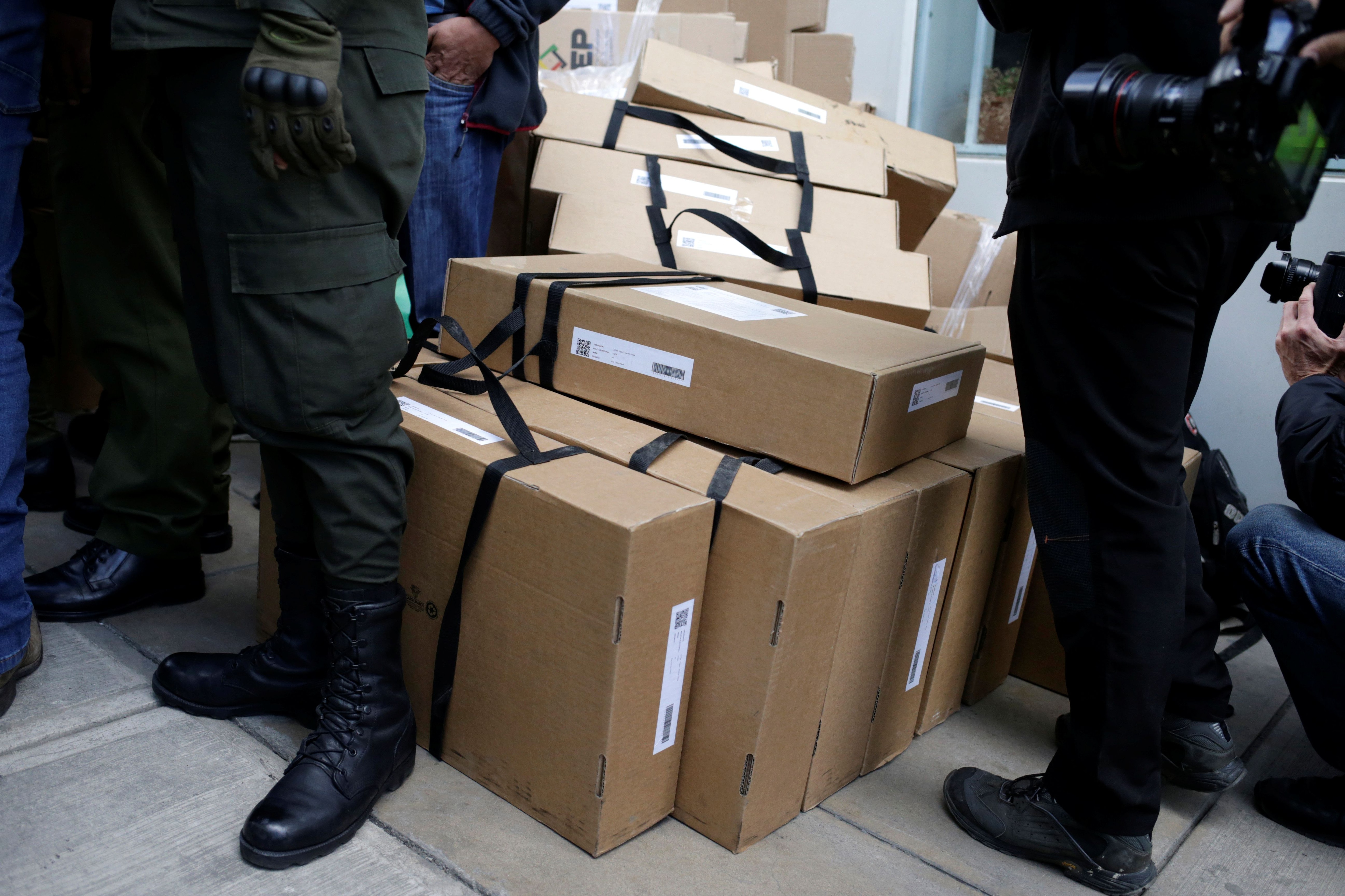 Urnas electorales halladas en La Paz, Bolivia (Reuters/ David Mercado)