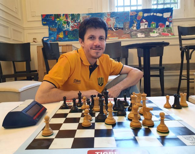 El nuevo campeón argentino de ajedrez desafía el récord de Miguel Najdorf