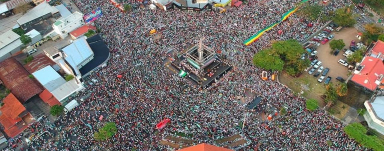 En la recta final de la campaña boliviana, el Cabildo llamó al voto castigo contra Evo Morales