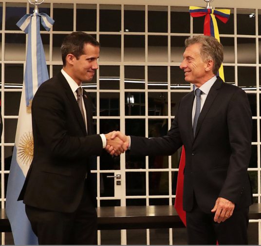 Juan Guaidó felicitó a Argentina por las elecciones y agradeció a Mauricio Macri por su “constante trabajo” para Venezuela
