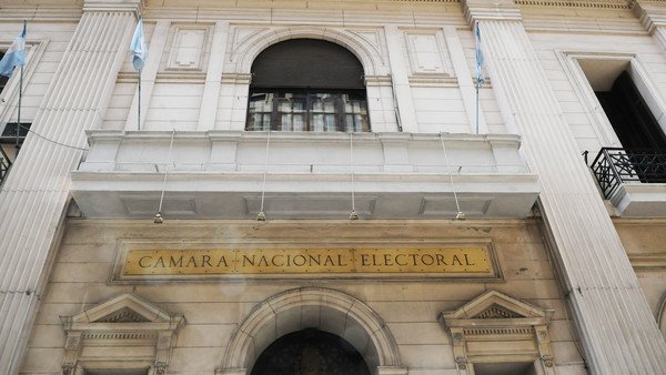 La Cámara Electoral aceptó un pedido del PJ y ordenó realizar elecciones para el Parlasur