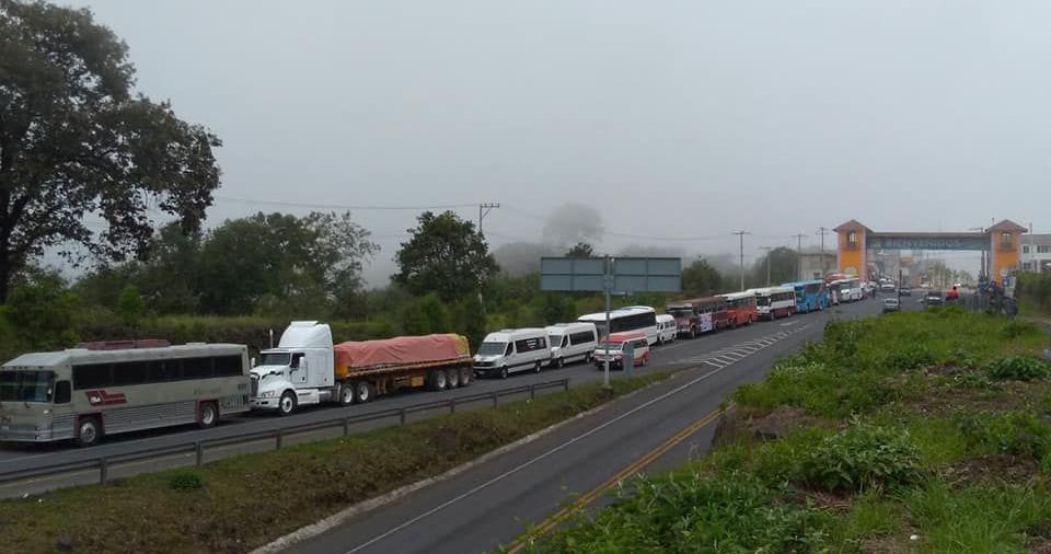 Mega bloqueo de transportistas al momento: cierran vialidades en CDMX y se dirigen del Zócalo al Congreso