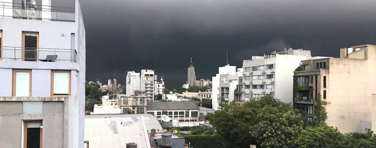 Pronostico del tiempo: rige un alerta por tormentas eléctricas y caída de granizo en la ciudad de Buenos Aires