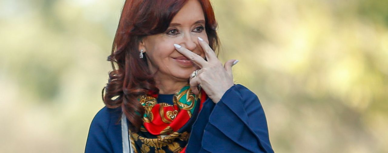 Revocaron el procesamiento de Cristina Kirchner en la causa de las coimas en los corredores viales